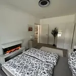 Lejlighed Luxurioeses Apartment,neubau, 4 Personen, Parkplatz, Griechischer Stil