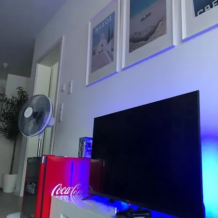 Luxurioeses Apartment,neubau, 4 Personen, Parkplatz, Griechischer Stil Daire