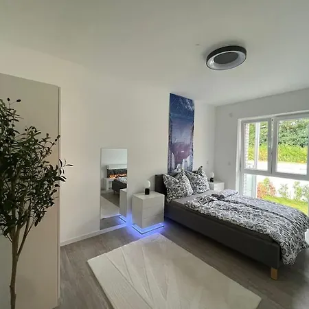 Daire Luxurioeses Apartment,neubau, 4 Personen, Parkplatz, Griechischer Stil