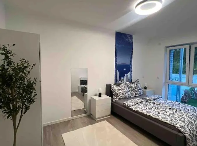 Luxurioeses Apartment,neubau, 4 Personen, Parkplatz, Griechischer Stil Bochum